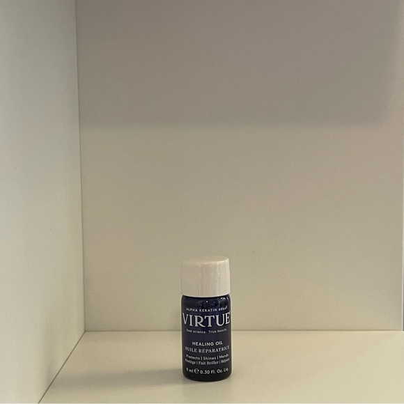 Virtue - Hydrating & Heat Protectant Healing Hair Oil - Picture 2 of 7